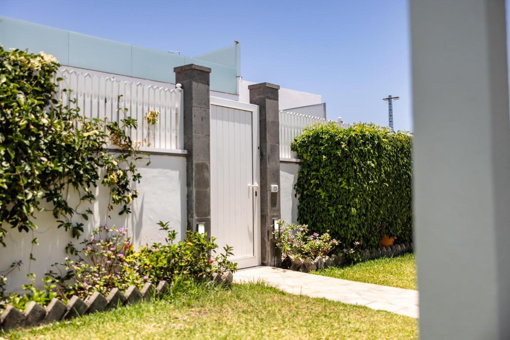 Oasis Holycan - By Gestion Vacacional Canarias San Bartolomé Exterior foto