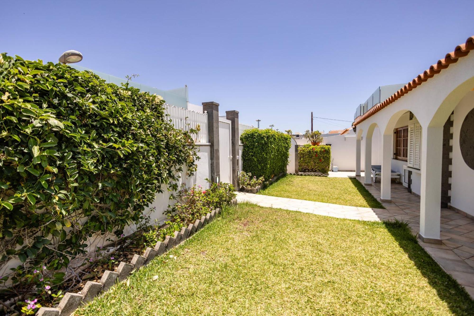 Oasis Holycan - By Gestion Vacacional Canarias San Bartolomé Exterior foto